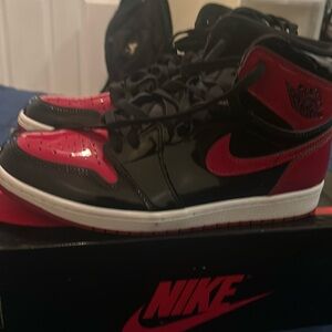 Air Jordan 1 Men’s Patent Bred Size 10.5 ((USED))